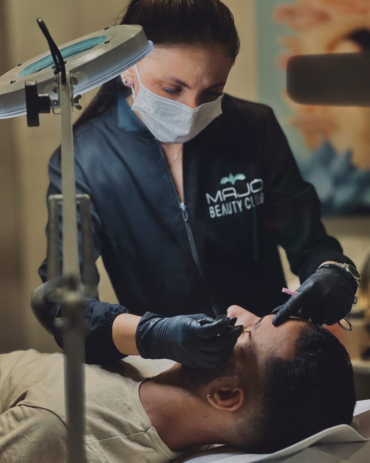 Design de Sobrancelha em Vila Velha – Majô Beauty Club