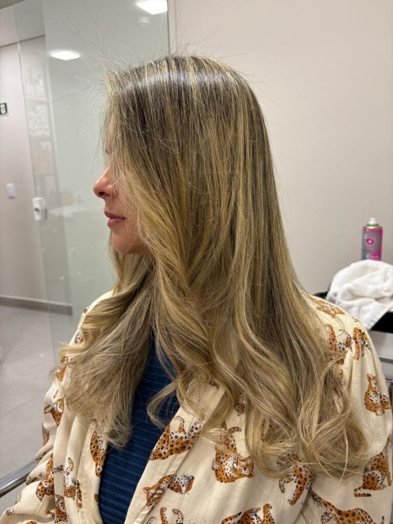 Coloração e mechas – Majô Beauty Club, Vila Velha - ES – foto 7